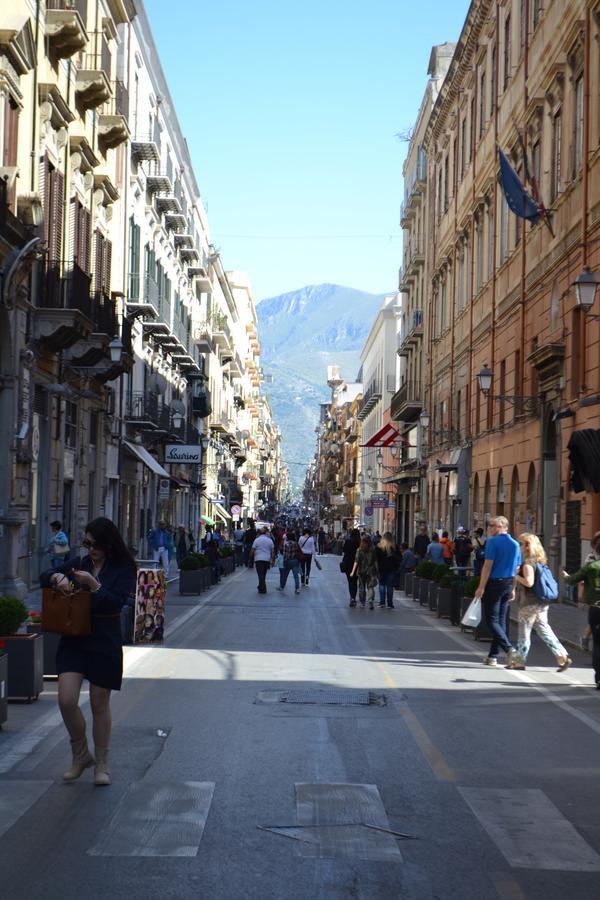 Gran Cancelliere Apartment With Parking Palermo Exterior photo